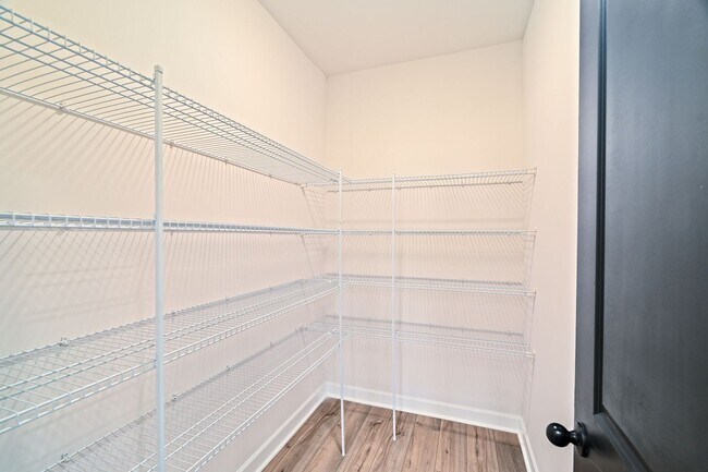 Building Photo - Elegant & Spacious Home in Summerville’s Cane Bay Community