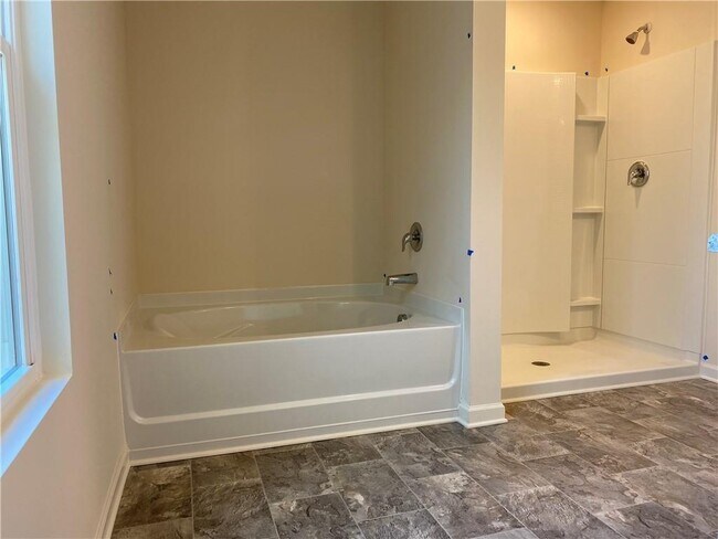 Building Photo - 38 Walnut Grv Wy