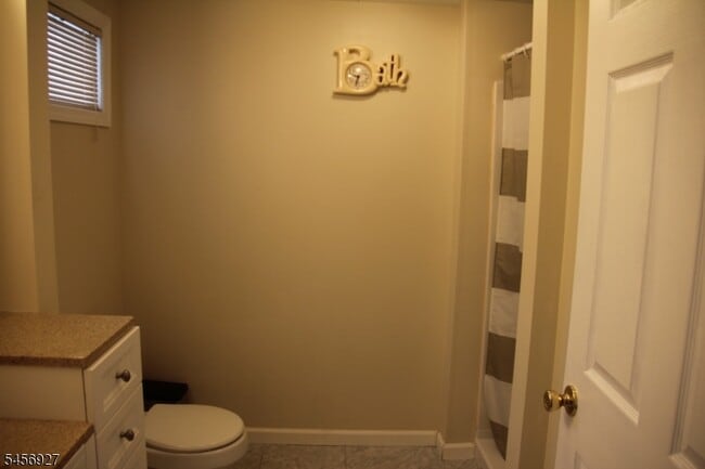 Building Photo - 31 Ringwood Ln