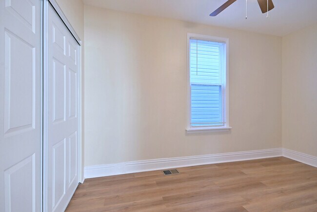 Building Photo - 8602 S Muskegon Ave