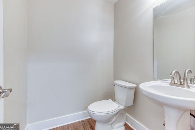 Building Photo - 4085 Fawn Valley Dr