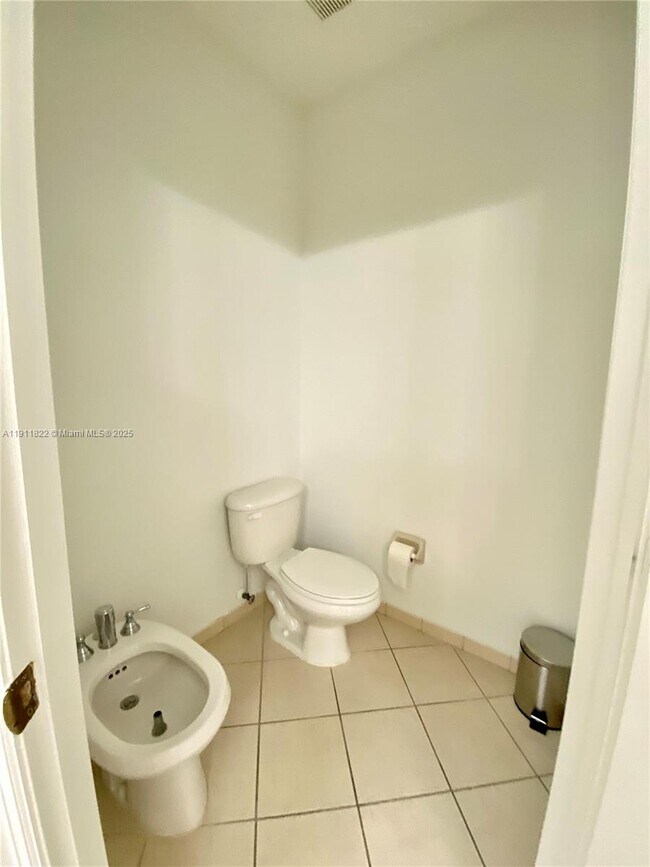 Building Photo - 3066 NW 103rd Path