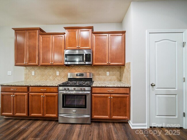 Building Photo - 10327 Rutledge Ridge Dr NW