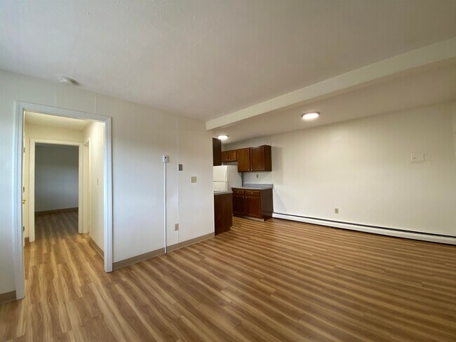 Building Photo - 3981 Brown Ave
