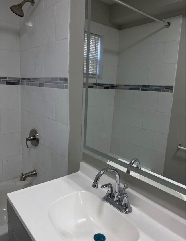 Building Photo - Live in Style at Bellagio East Living I: C...