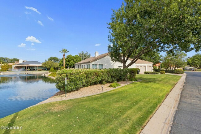 Building Photo - 1465 W Island Cir