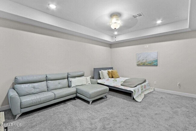 Building Photo - 2621 Maria Casas St