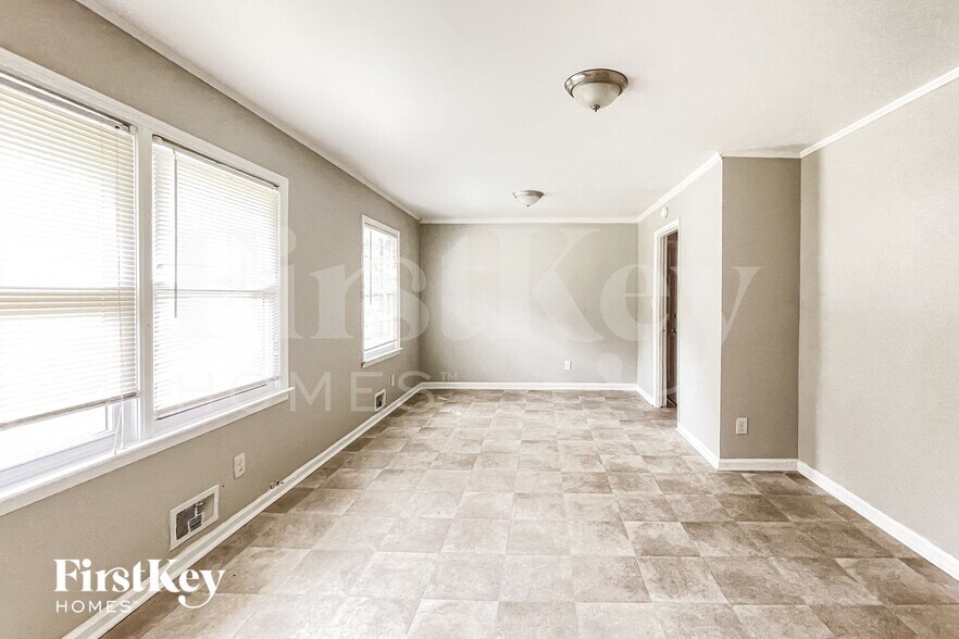 Building Photo - 1107 Indale Pl SW