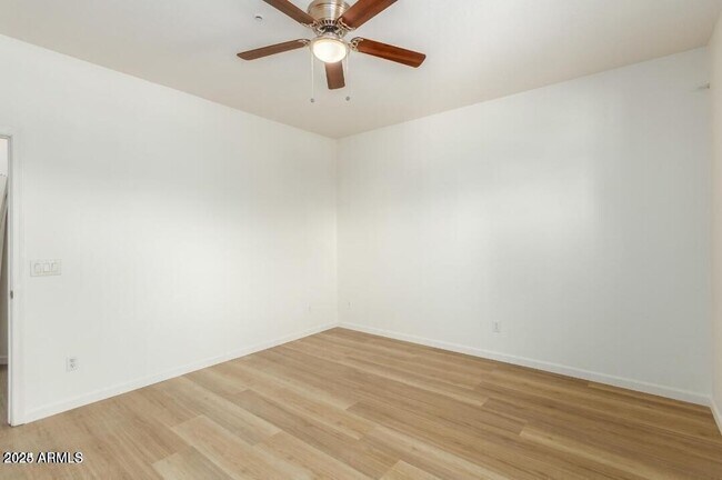 Building Photo - 2215 N 27th St