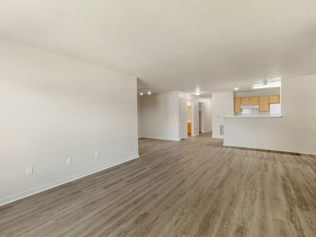 Building Photo - 3 Bedroom Limited Supply******Minutes from Wabash College******Convenient Access to 32