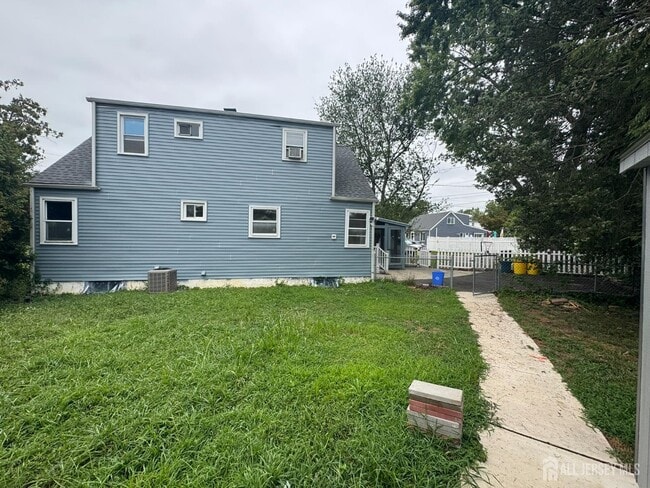 Building Photo - 51 Kenwood Terrace