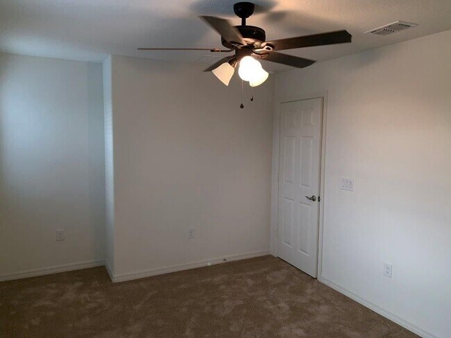 Building Photo - 3013 Cherry Orchard Ln