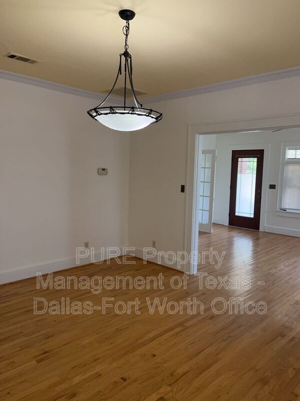 Building Photo - 501 E Monroe St