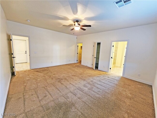 Building Photo - 4920 Honey Locust Dr