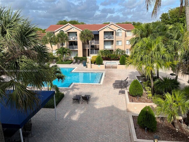 Building Photo - 10630 SW 157th Ct