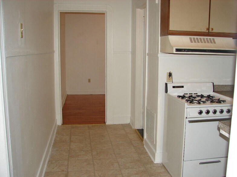 hallway - 1037 N Brandywine Ave