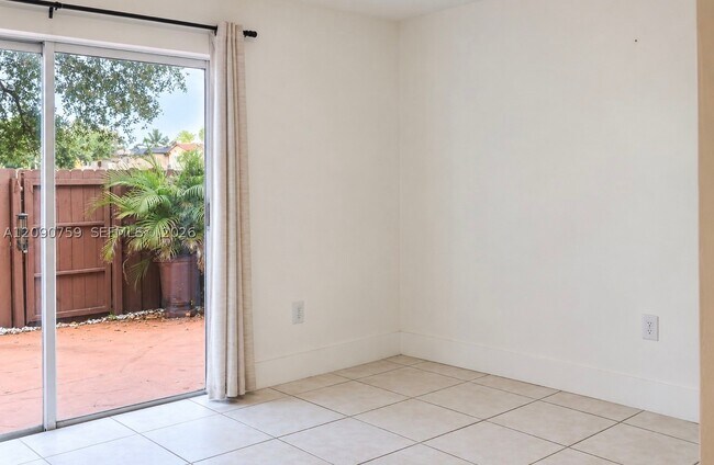 Building Photo - 5921 SW 162nd Ct