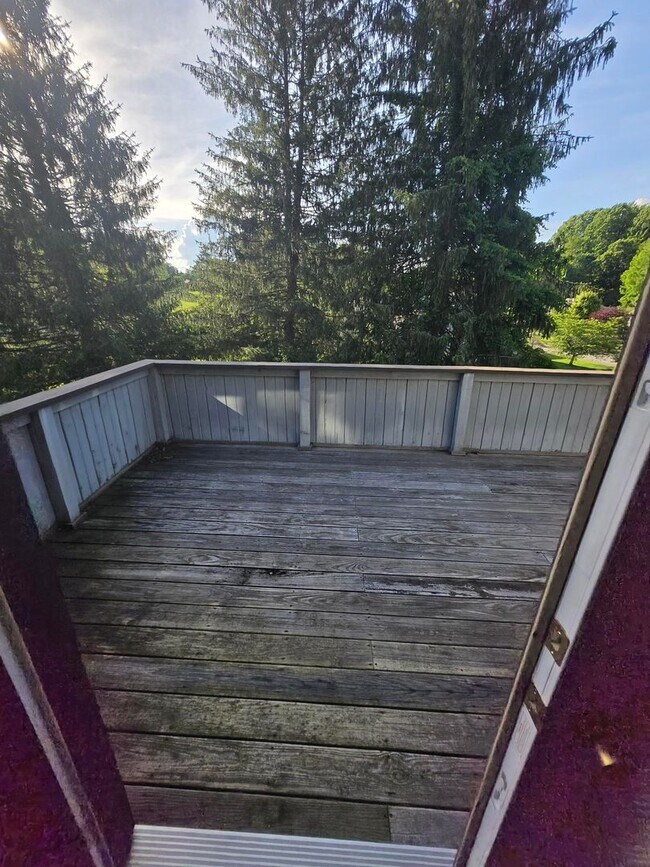 Building Photo - Spacious 3-Bedroom Condo in Gated Community – Modern Comfort & Convenience!