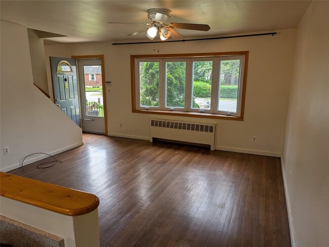 Building Photo - 6 Terrace Ct