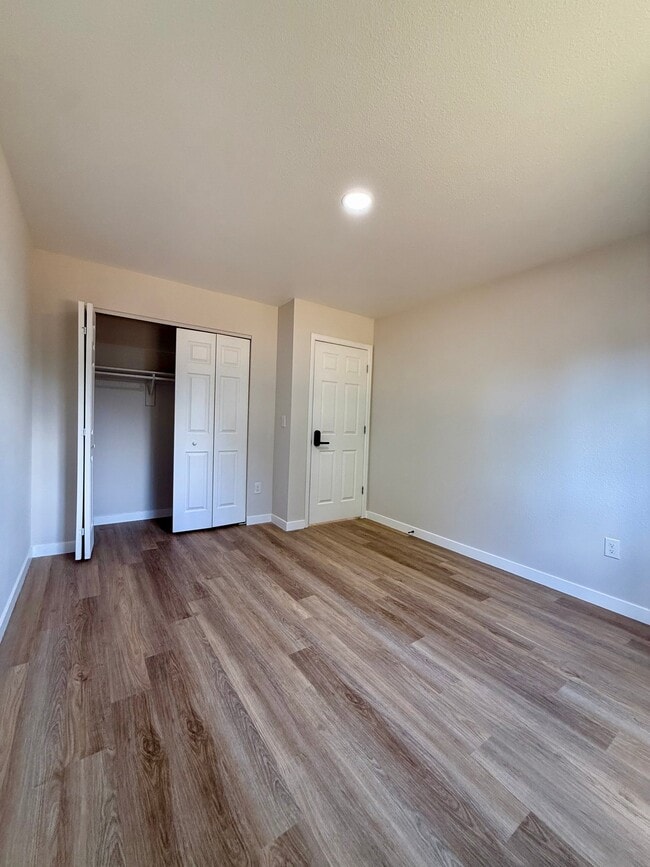 Building Photo - 411 Ruby Dr