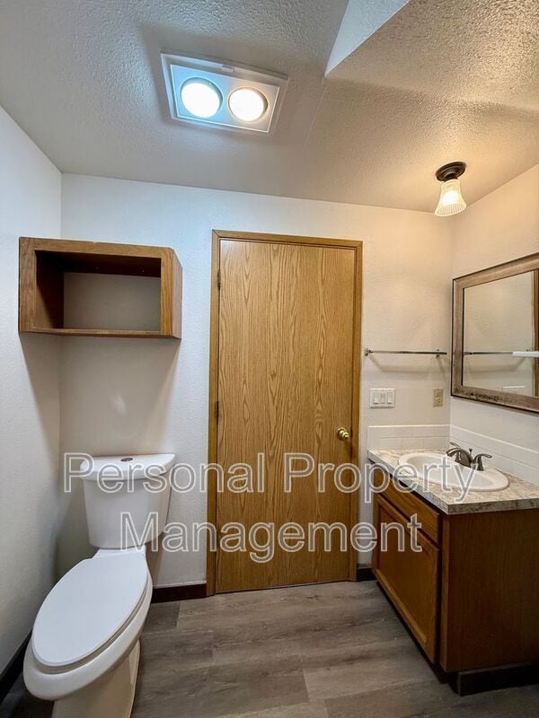 Building Photo - 3919 H St