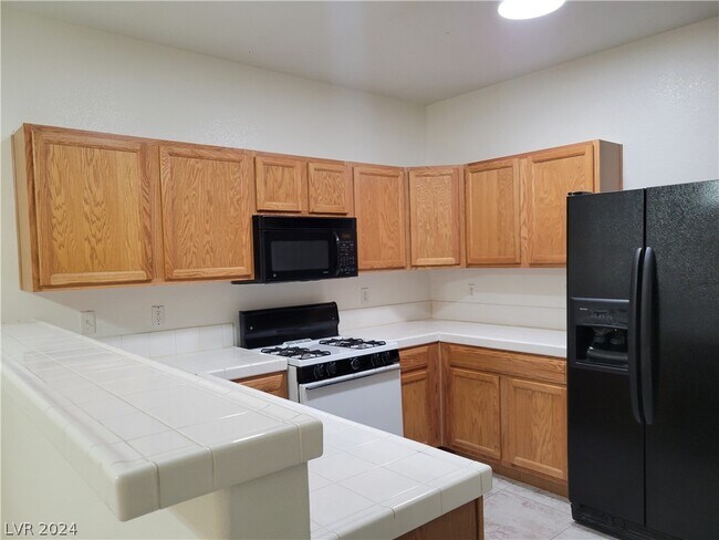 Building Photo - 2053 Jade Creek St