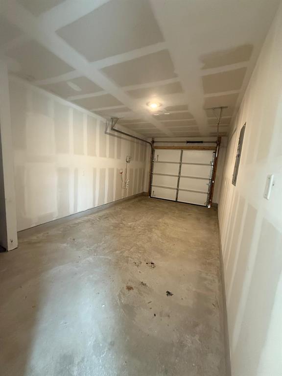 Building Photo - 214 Kyanite Dr