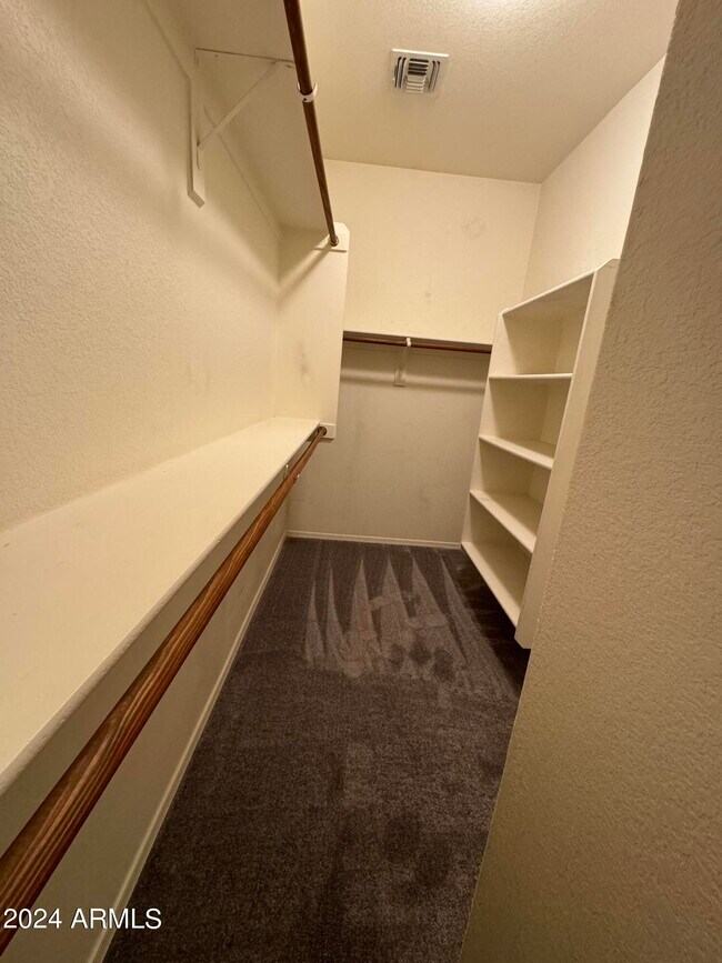 Building Photo - 7206 N 88th Ln