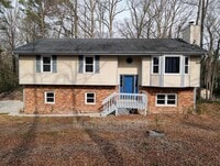 Building Photo - 1200 Creekwood Cove