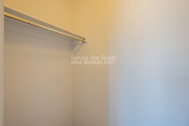 Building Photo - 17230 N Palo Verde Dr