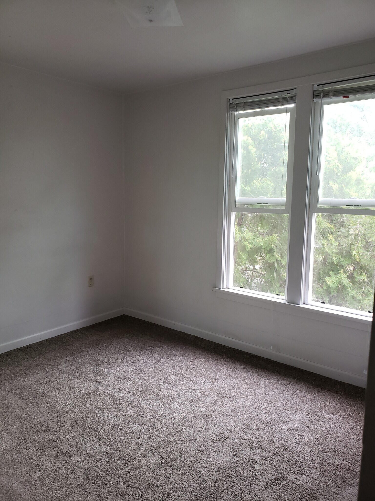 Bedroom - 302 1st Ave