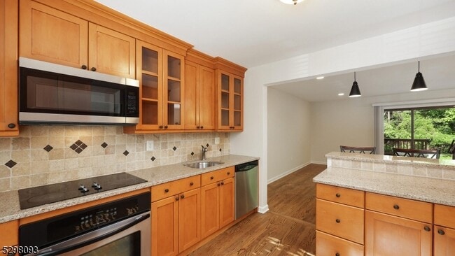 Building Photo - 209 Amherst Ct