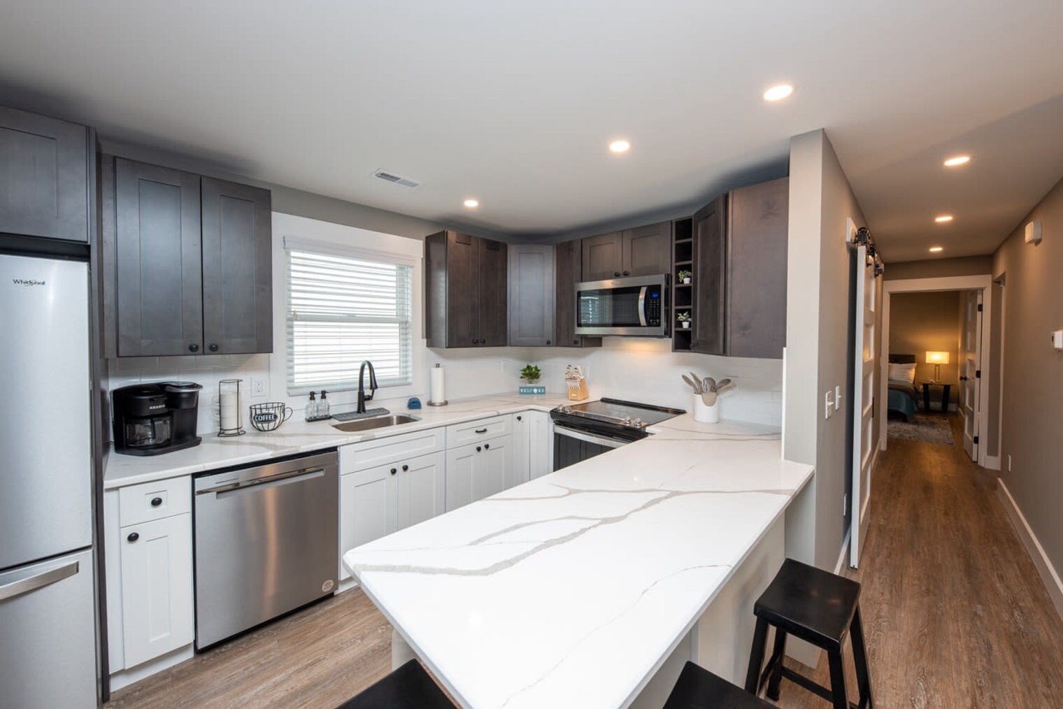 Building Photo - 1142 Simpson Ave