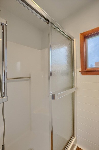 Building Photo - 740 Pershing St