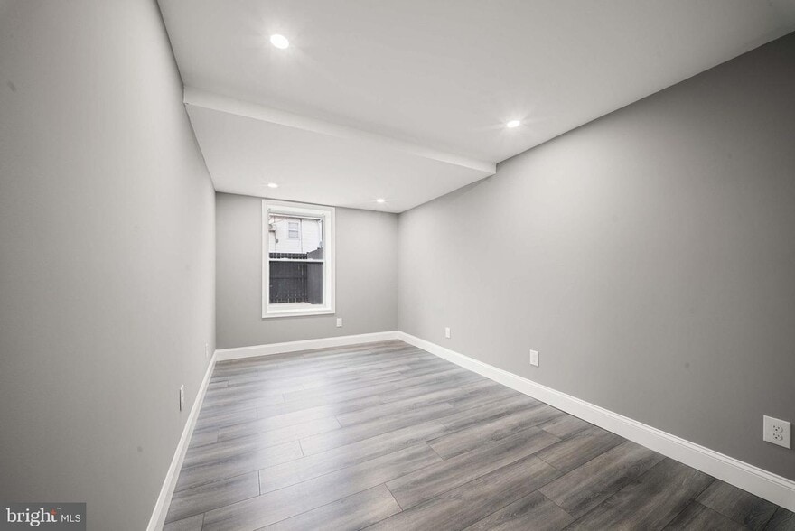 Building Photo - 1416 S St SE