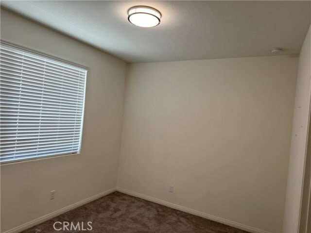 Building Photo - 913 E 2nd St