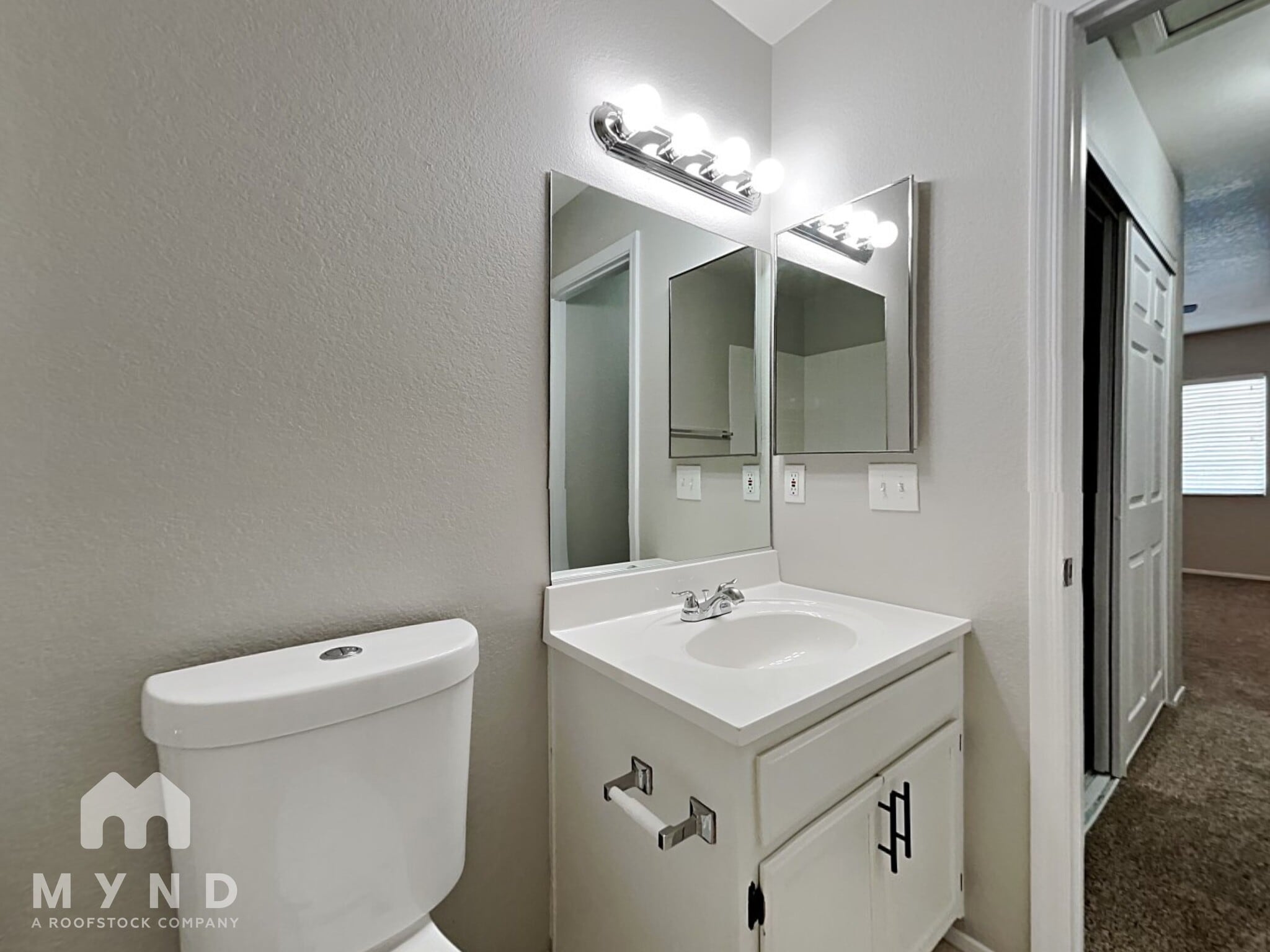 Building Photo - 2835 Floral Peak Dr