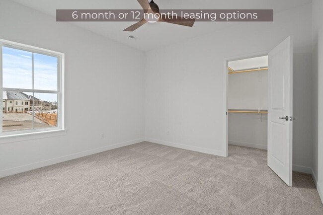 Building Photo - 6321 Murano Way