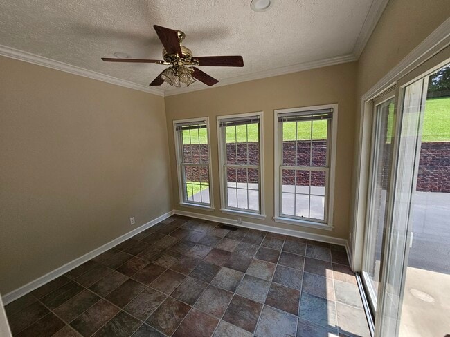 Building Photo - 8638 Reedy Creek Rd