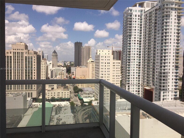 Primary Photo - 50 Biscayne Blvd