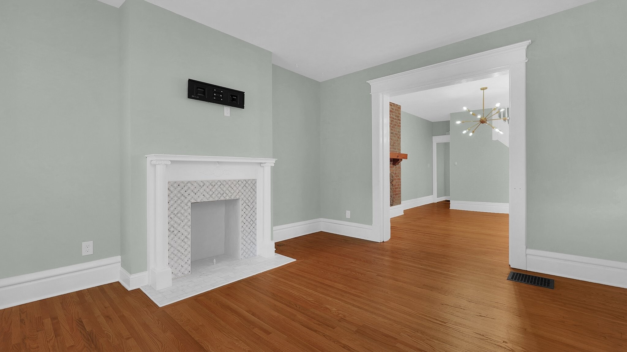 Building Photo - 739 Wilson Ave