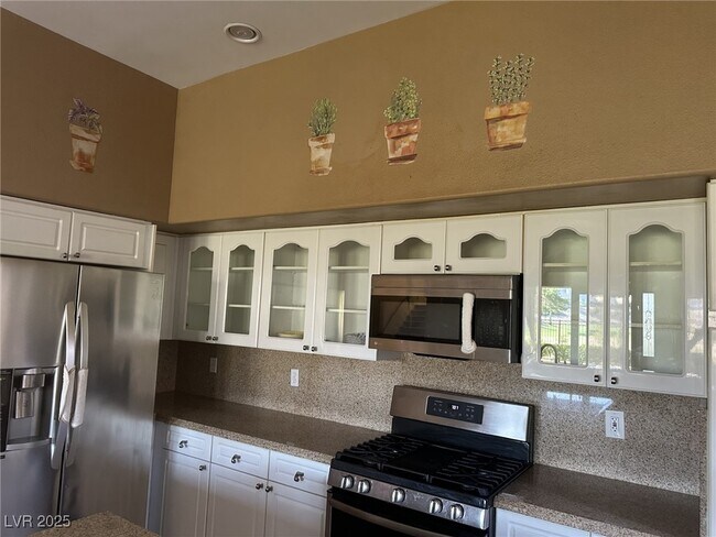 Building Photo - 141 Cliff Valley Dr