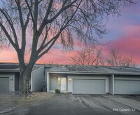 Building Photo - 3br 1ba 2cg ~ Security Deposit Free Altern...