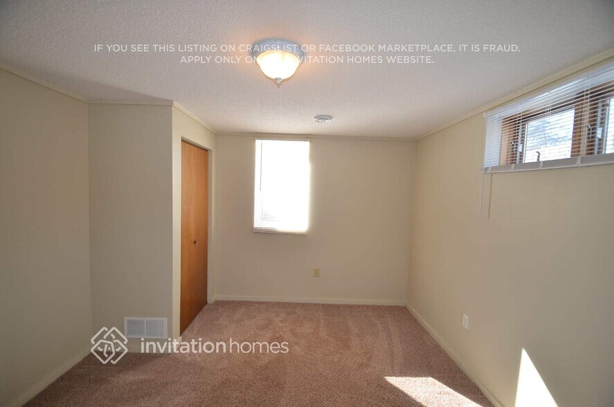 Building Photo - 320 Garfield Ave