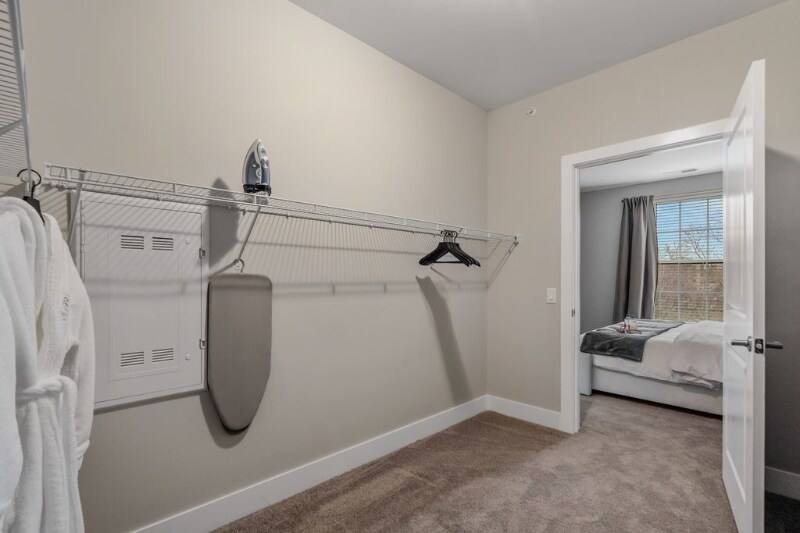 Building Photo - 65 S Washington Ave