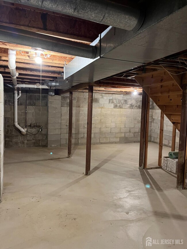 Building Photo - 46 Ironwood Ct