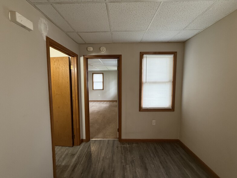 Building Photo - 211 N Grand St