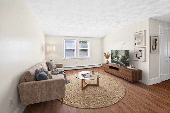 Building Photo - 91 Wabun Ave