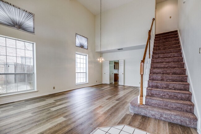 Building Photo - 4-BEDROOM IN WESTCREEK, NORTHSIDE ISD