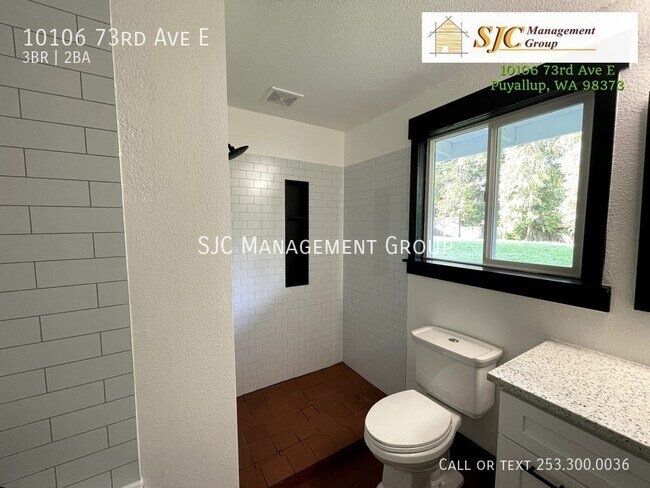 Building Photo - 10106 73rd Ave E